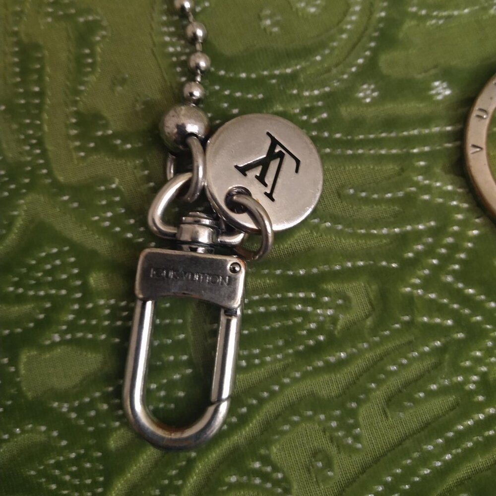 Louis Vuitton Monogram ID Porte Cles Chain Holder - Picture 5 of 9